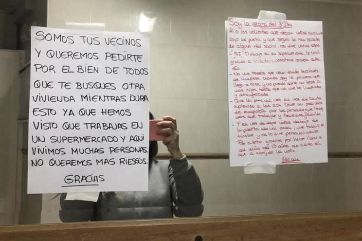 Vizinhos pedem a mulher que trabalha em supermercado para abandonar o prédio