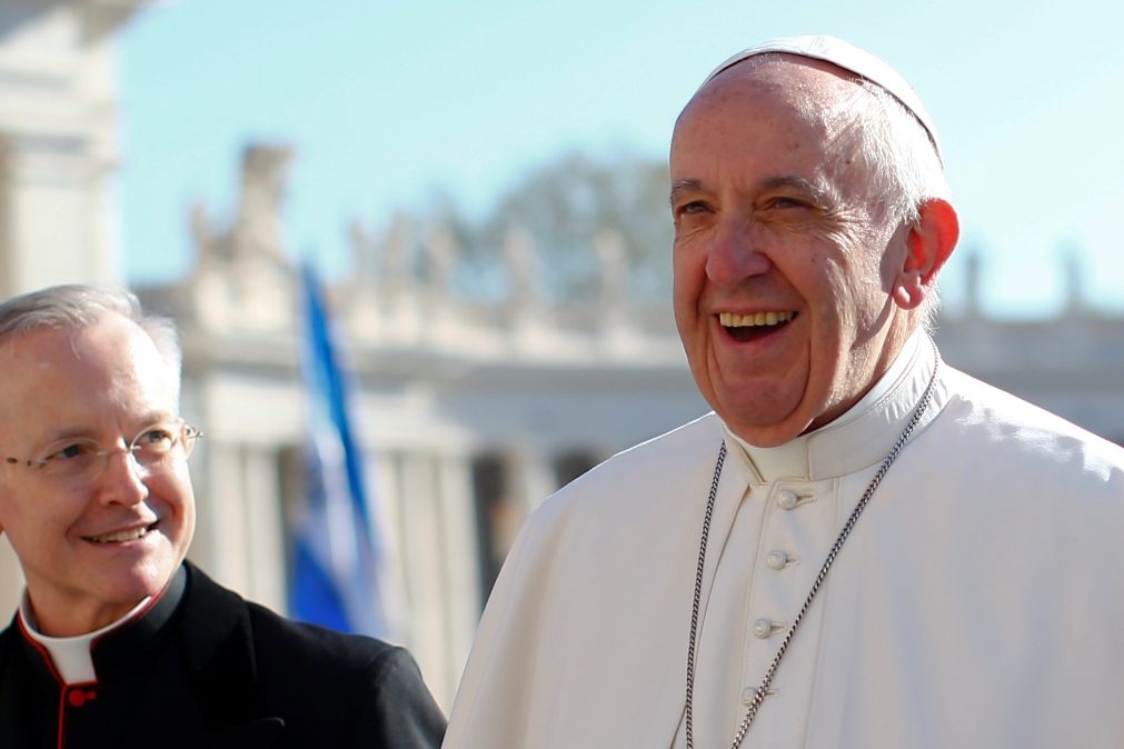 Intercetada carta com três balas endereçada ao Papa Francisco