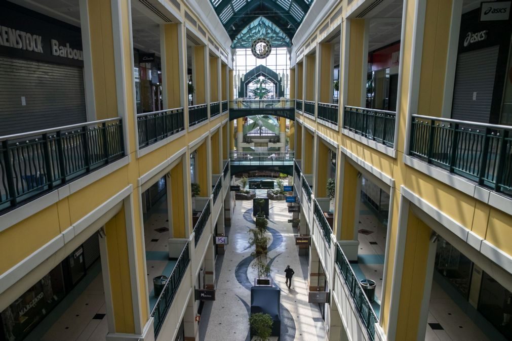DGS espera que reabertura de centros comerciais em Lisboa seja