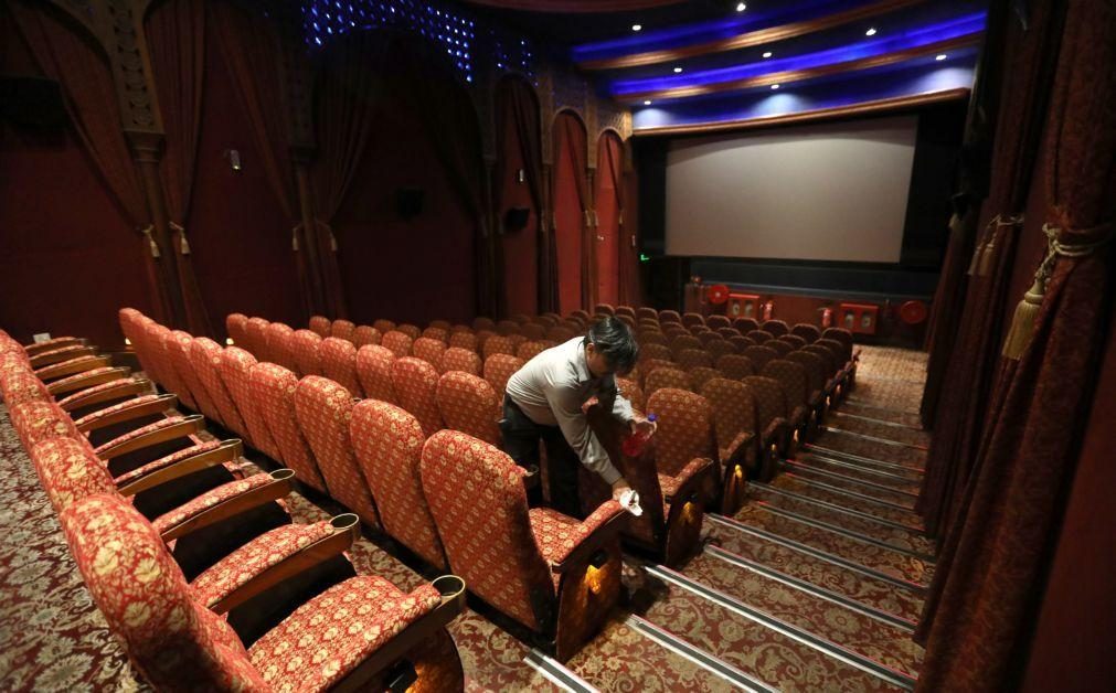 Nova Zelândia reabre cinemas e bares nos próximos dez dias