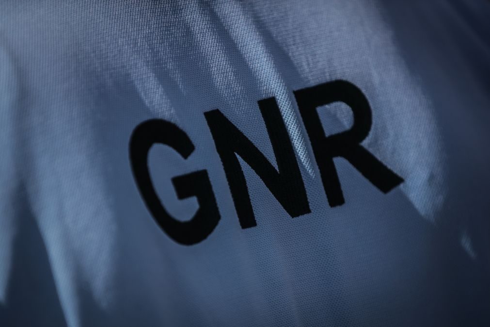 GNR de folga salva mulher e bebé de agressor