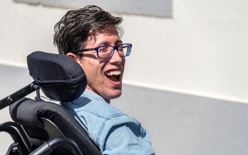Manuel Luís Goucha Emociona jovem com paralisia cerebral ao oferecer-lhe cadeira de rodas de 11 mil euros