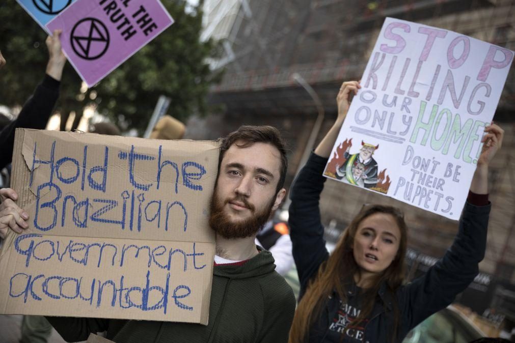 Cadeias de distribuição britânicas ameaçam boicotar produtos brasileiros