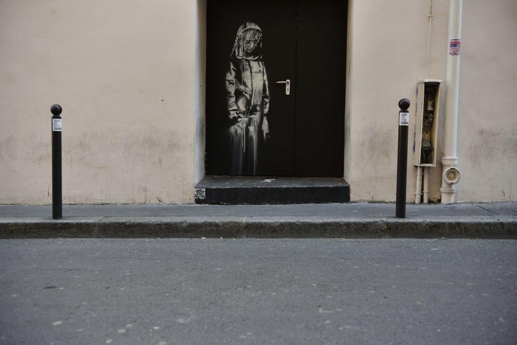Polícia recupera em Itália obra de Banksy roubada em 2019 do Bataclan de Paris