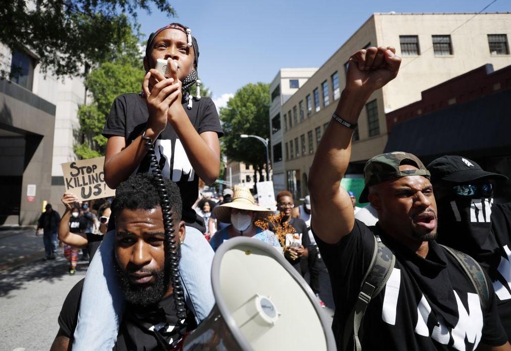 Homem negro abatido pela polícia na cidade norte-americana de Atlanta