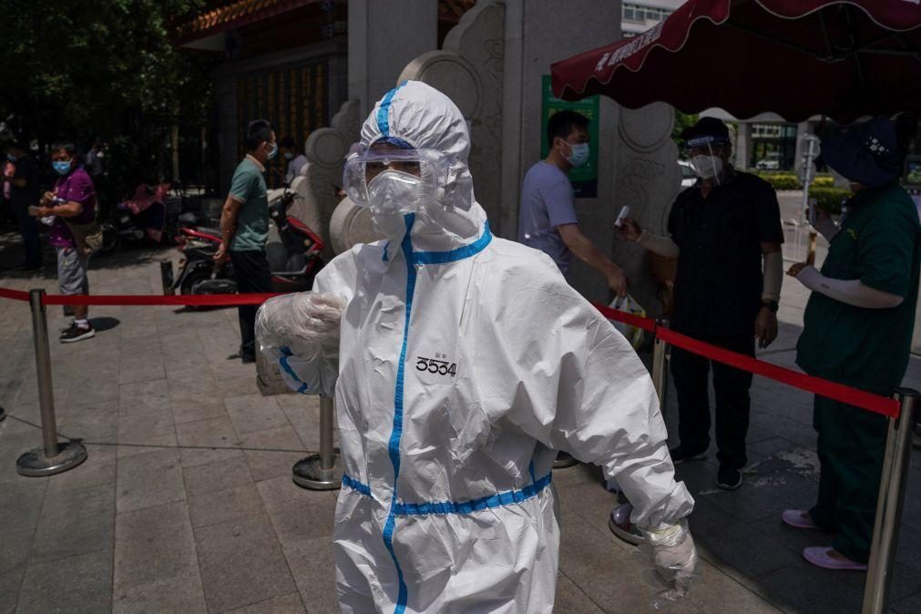 Autoridades admitem situação epidémica «extremamente grave» em Pequim