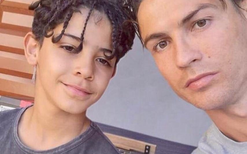 Cristiano Ronaldo 10 anos de Cristianinho: «Sempre foste motivo de orgulho do pai»