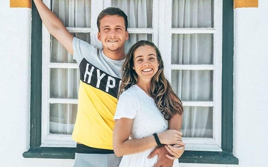 Miguel Taborda revela gravidez da namorada com foto especial