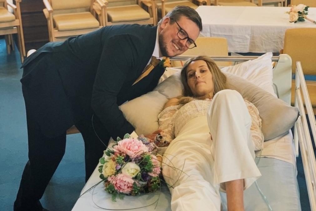 Casou-se no hospital com cancro terminal e morreu um mês depois