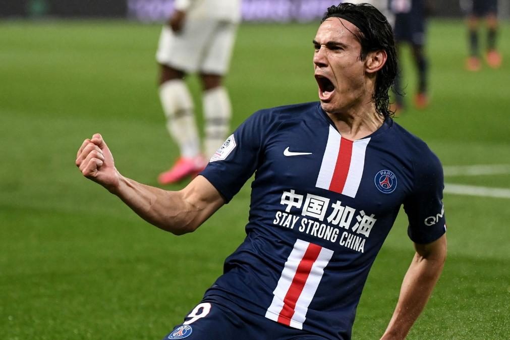 Benfica de Jorge Jesus sonha com estrela do PSG Cavani