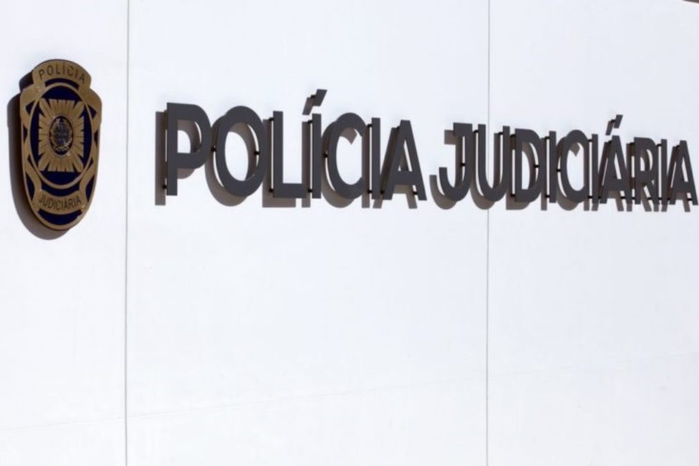 Açores: Mãe detida por prostituir a filha menor com 14 anos