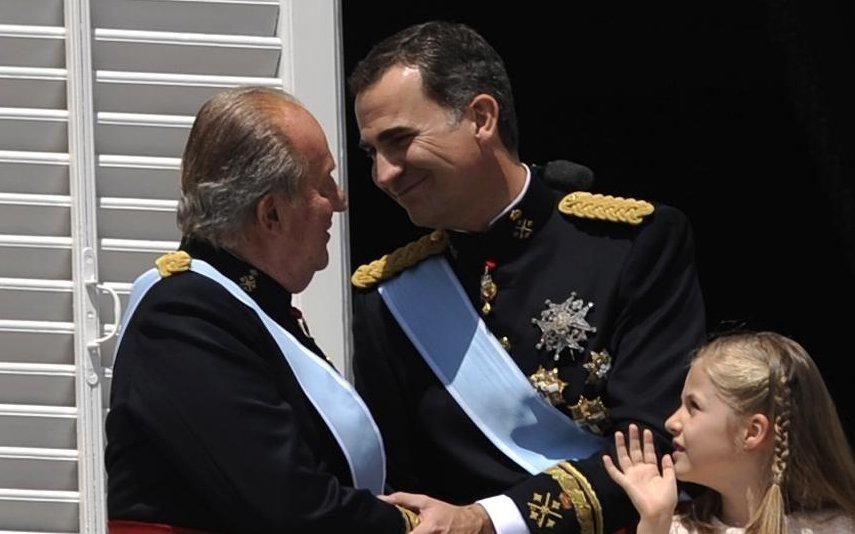 Juan Carlos exila-se em hotel de 7 estrelas em Abu Dhabi