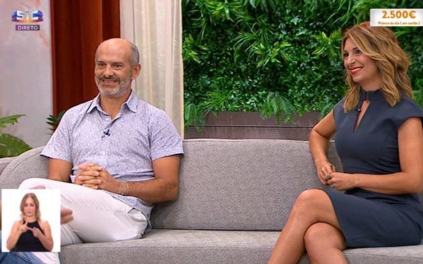 Casa Feliz Revista VIP explica exílio de Juan Carlos no programa de João Baião e Diana Chaves