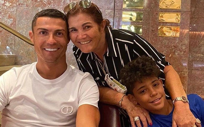 Dolores Aveiro reage ao noivado de Ronaldo e de Georgina