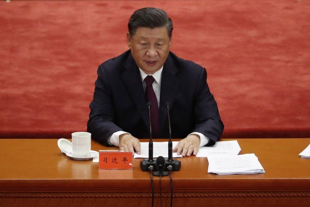 Covid-19: Xi Jinping diz que China passou