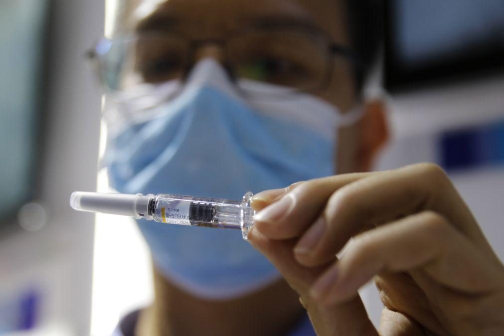 Covid-19: China pode começar a vacinar cidadãos antes do final do ano