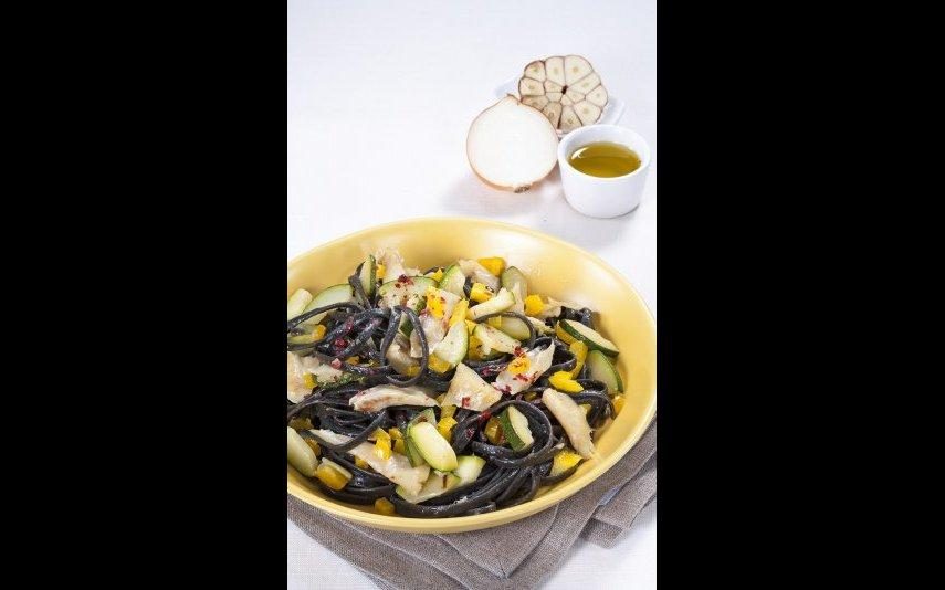 Linguini preto de bacalhau Fusão perfeita entre cozinha italiana e portuguesa! Experimente!