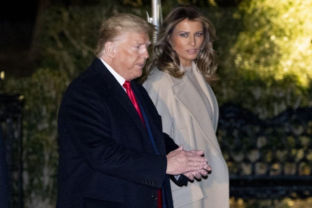 Teoria defende que é uma dupla de Melania quem está ao lado de Donald Trump