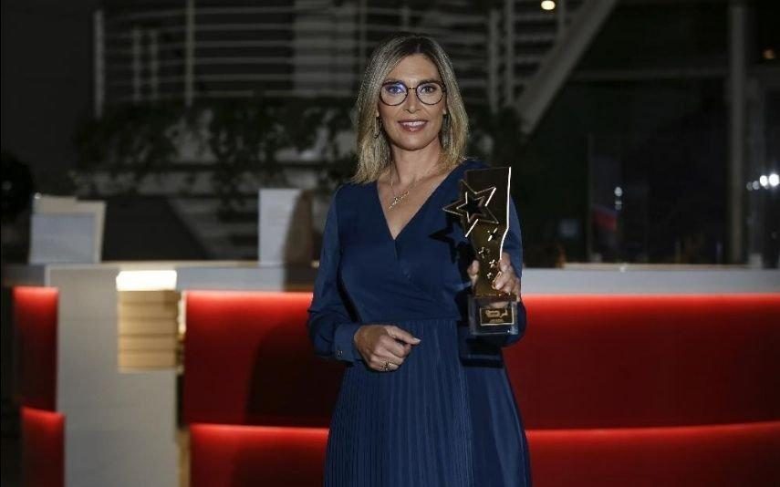 Troféus Impala de Televisão 2020 Clara de Sousa recebe o prémio da sub-categoria Jornalista/Apresentadora  (vídeo)