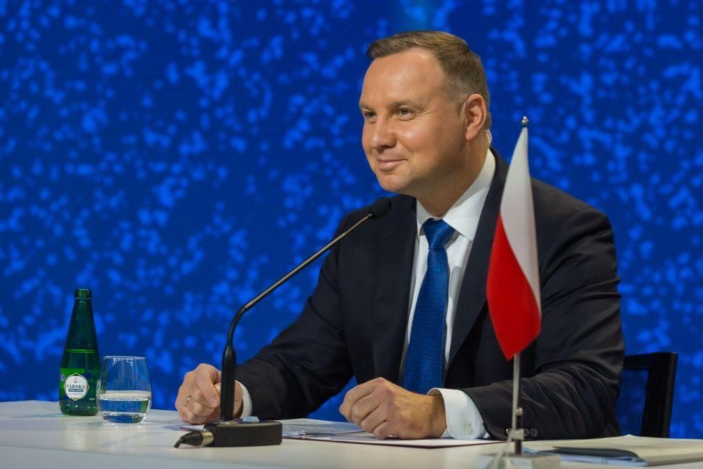 Presidente da Polónia com teste positivo de covid-19
