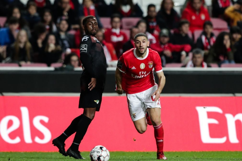 Adel Taarabt renova com Benfica até 2023