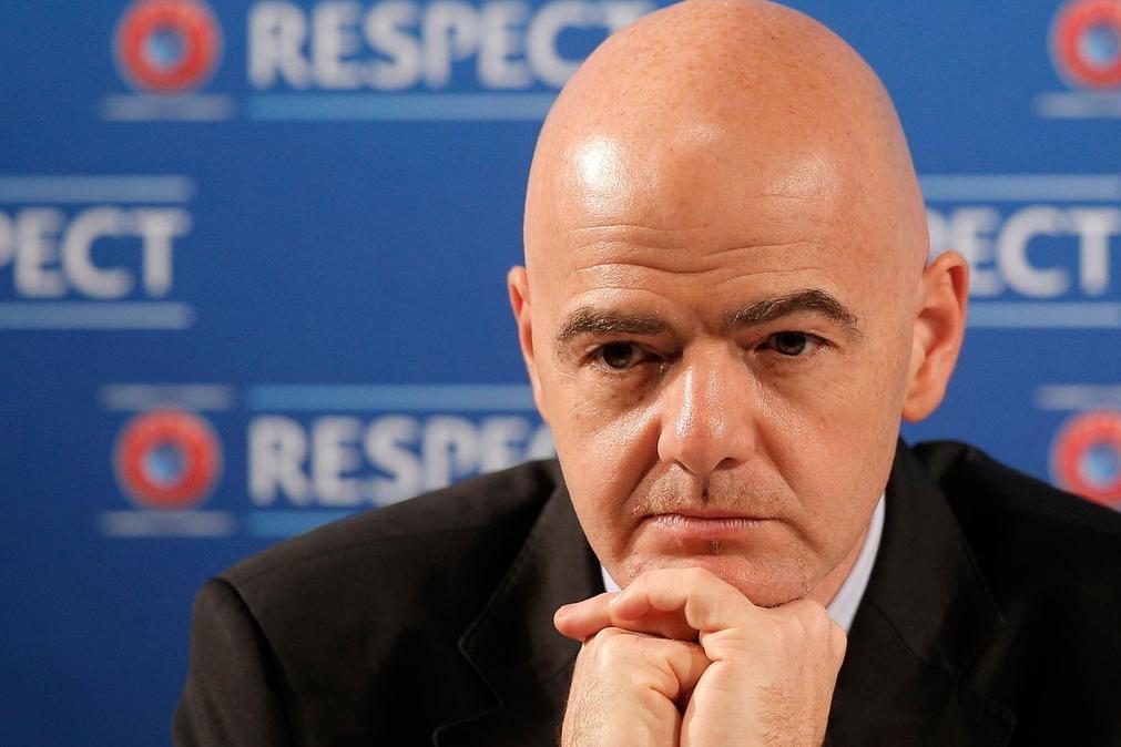 Presidente da FIFA Gianni Infantino infetado com covid-19