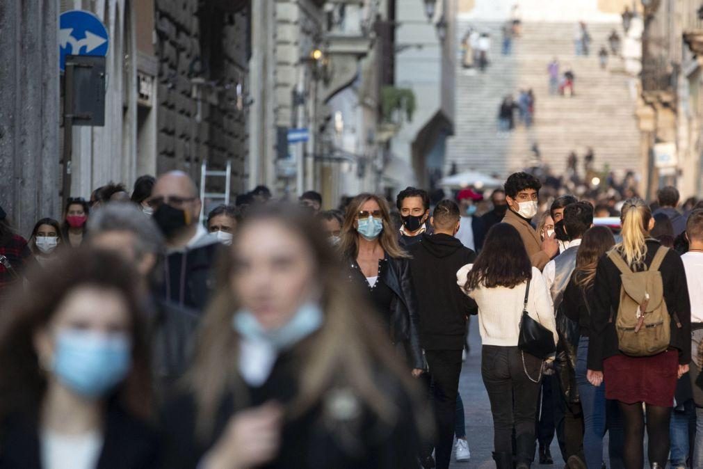 Covid-19: Itália atinge novo recorde com 21.994 casos nas últimas 24 horas