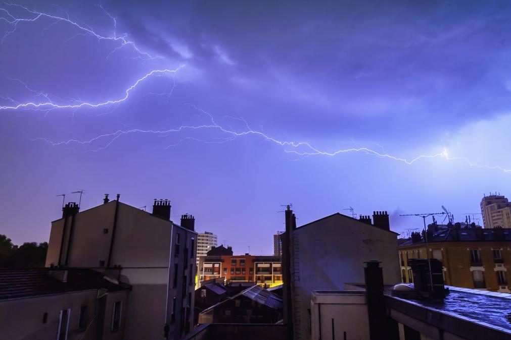 Meteorologia: Previsão de tempo com chuva e trovoada para hoje