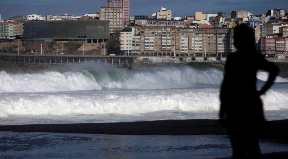 Galiza põe em confinamento 60 municípios durante um mês