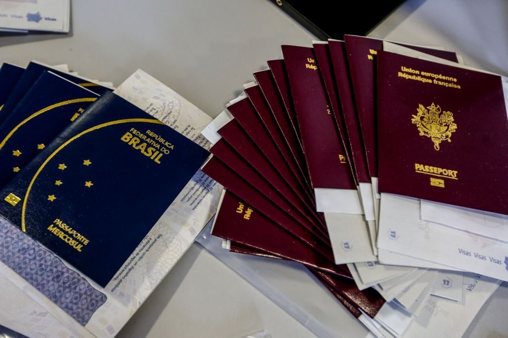 Estrangeiros impedidos de entrar em Portugal nos aeroportos vão ter direito a advogado