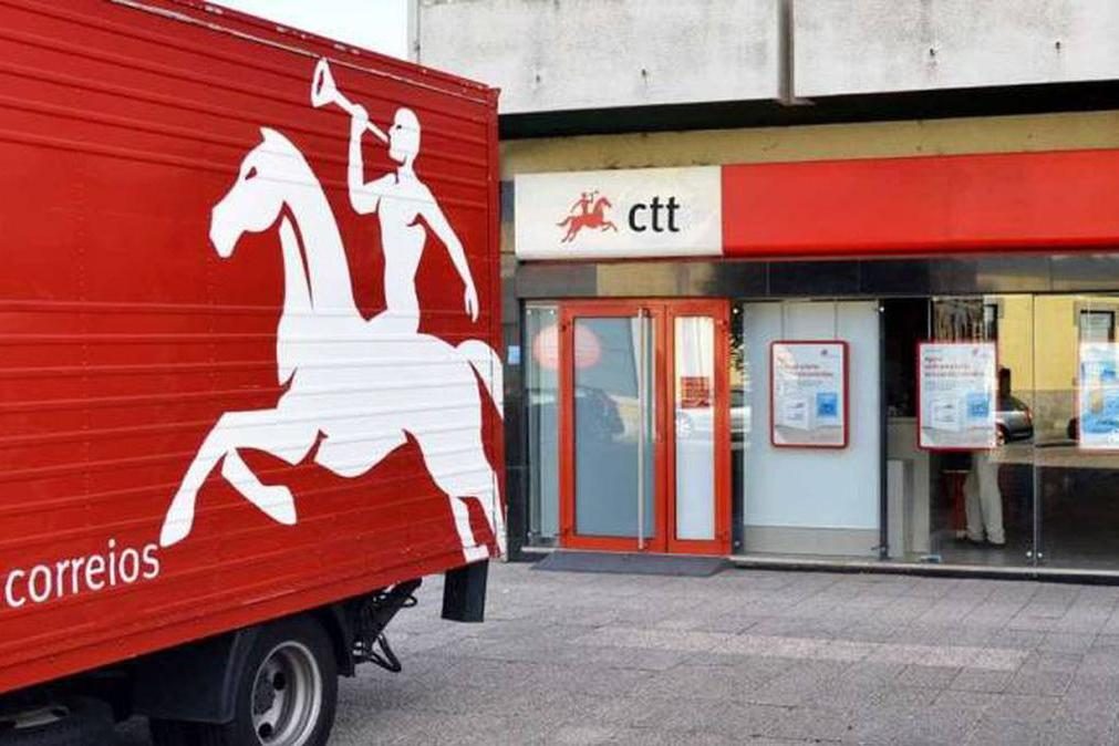 Funcionário dos CTT furta mais de 50 mil euros do interior de correspondência