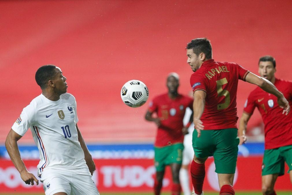 Portugal perde com França e está fora das meias-finais da Liga das Nações