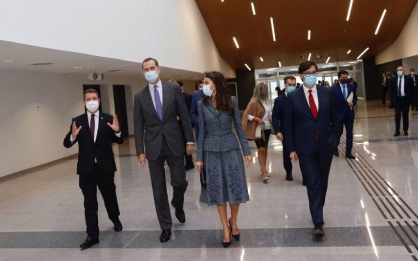 Letizia Recupera o look preferido que já usou seis vezes