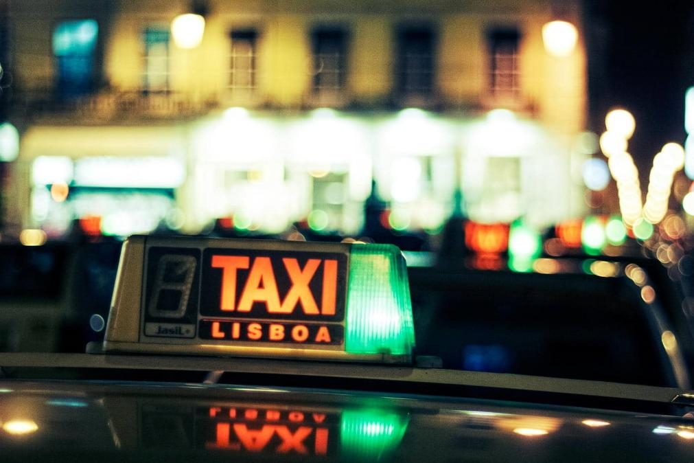PSP detém taxista que cobrou 18 euros a mais por viagem em Lisboa