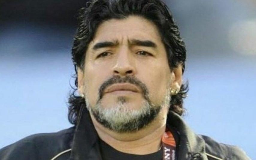 Diego Maradona Famosos incrédulos com a morte do antigo craque: 
