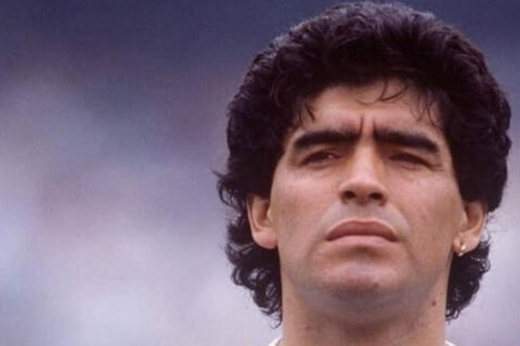 Maradona era viciado em sexo e foi enterrado sem coração, revela livro