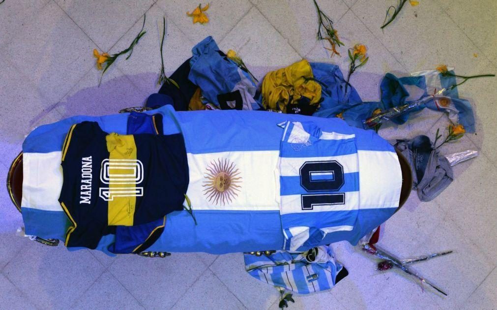 Velório de Diego Maradona estendido por mais três horas