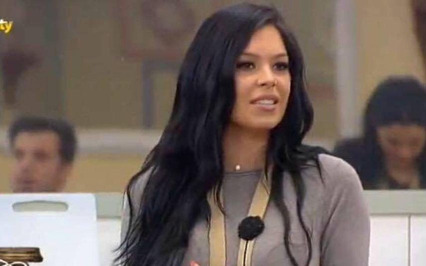 Jéssica Maria chora morte da avó: