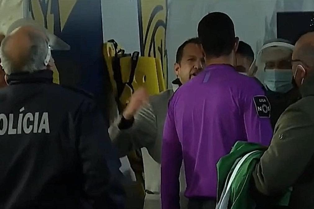 Frederico Varandas em confusão no túnel após empate do Sporting em Famalicão [vídeo]
