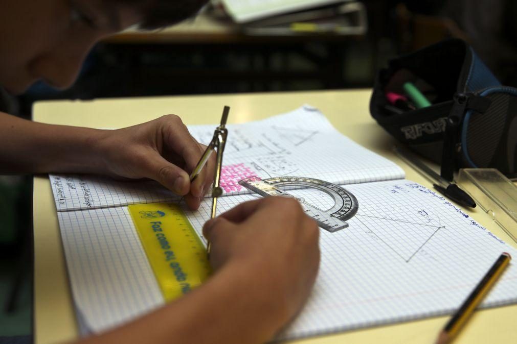 Alunos do 4.º ano estão piores a Matemática mas houve melhorias em 25 anos