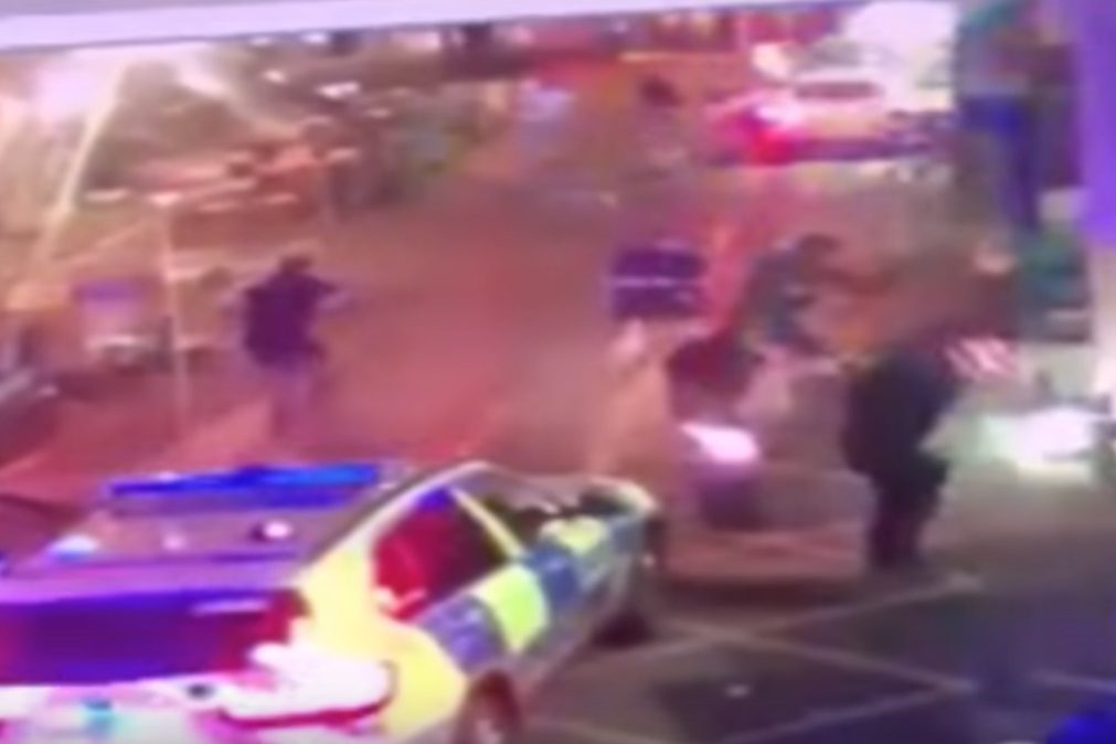 Vídeo mostra momento em que terroristas são abatidos em Londres