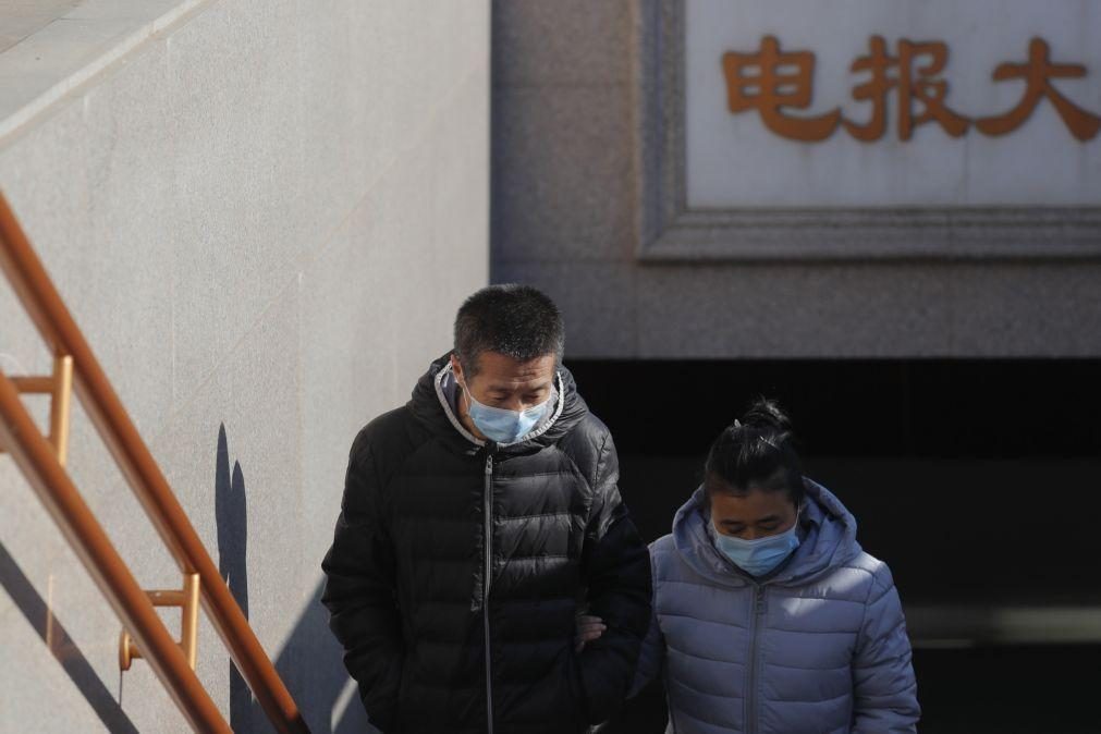Covid-19: Cidade chinesa testa seis milhões de habitantes após detetar 17 casos