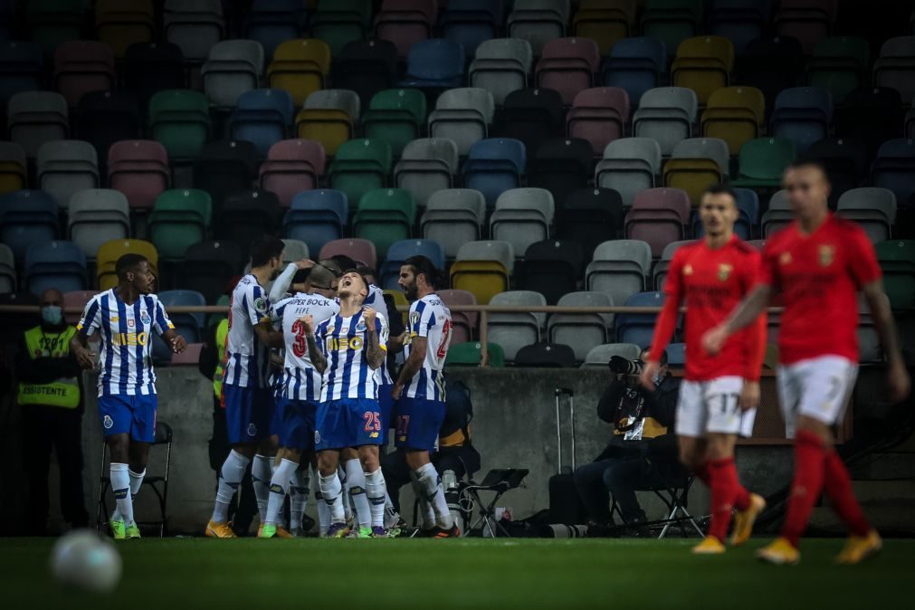 FC Porto bate Benfica na Supertaça com penálti polémico [vídeo]