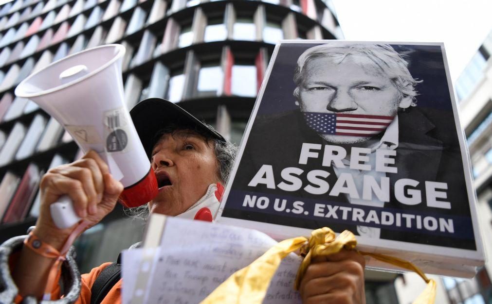 Londres decide hoje se extradita fundador do Wikileaks para EUA