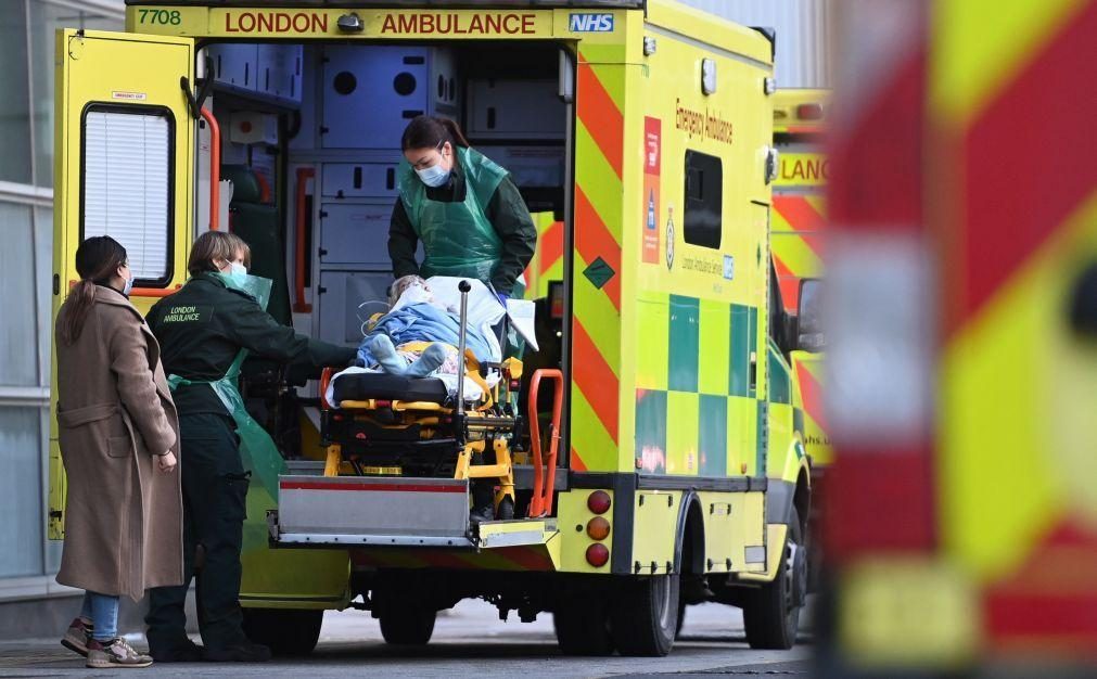 Covid-19: Reino Unido regista mais de mil mortos num dia