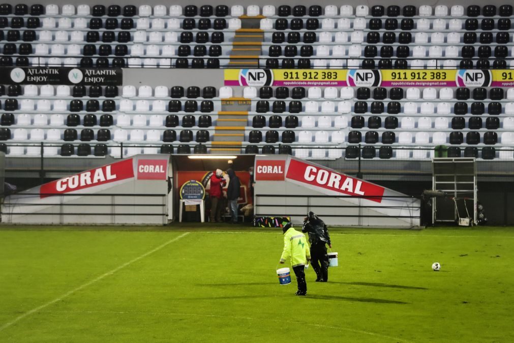 Jogo entre Nacional e Sporting adiado para as 18:00 de sexta-feira