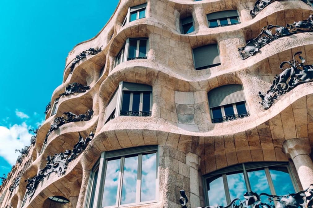 Barcelona compete com Pequim para Capital Mundial da Arquitetura 2026