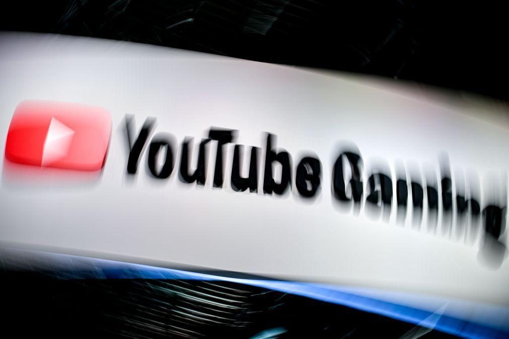 YouTube remove mais de um milhão de vídeos 'fake news' sobre a covid-19