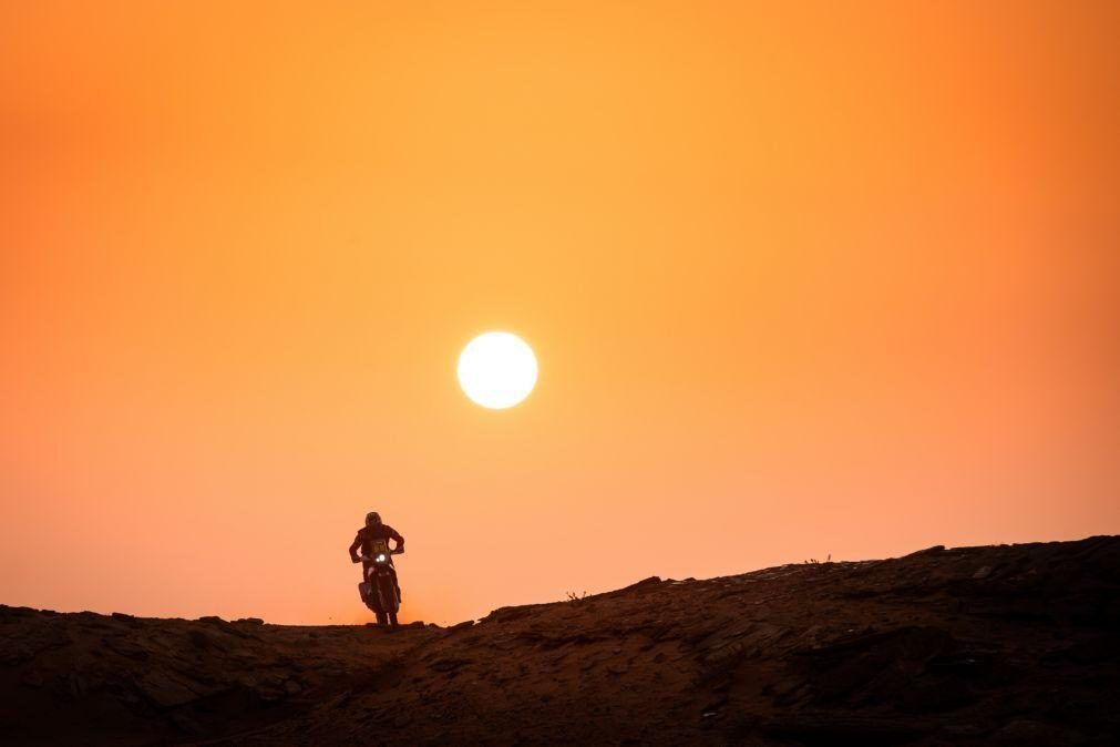 Dakar 2021: Líder Cornejo abandona e deixa classificação das motas em aberto