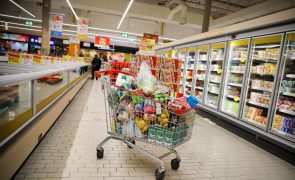 Cabaz alimentar de bens essenciais aumentou 21% no último ano